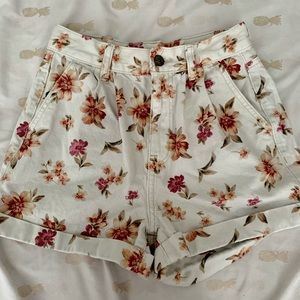High waisted American Eagle floral Jean shorts
